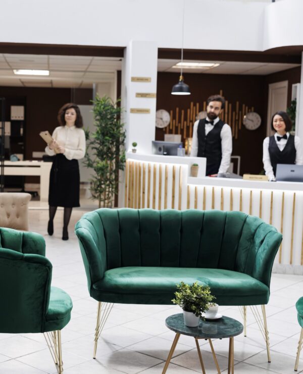 especialistas en mobiliario para hoteles en madrid - recepcion hotel
