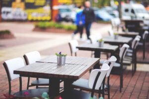 especialistas en mobiliario para restaurantes en bilbao - terraza blanca