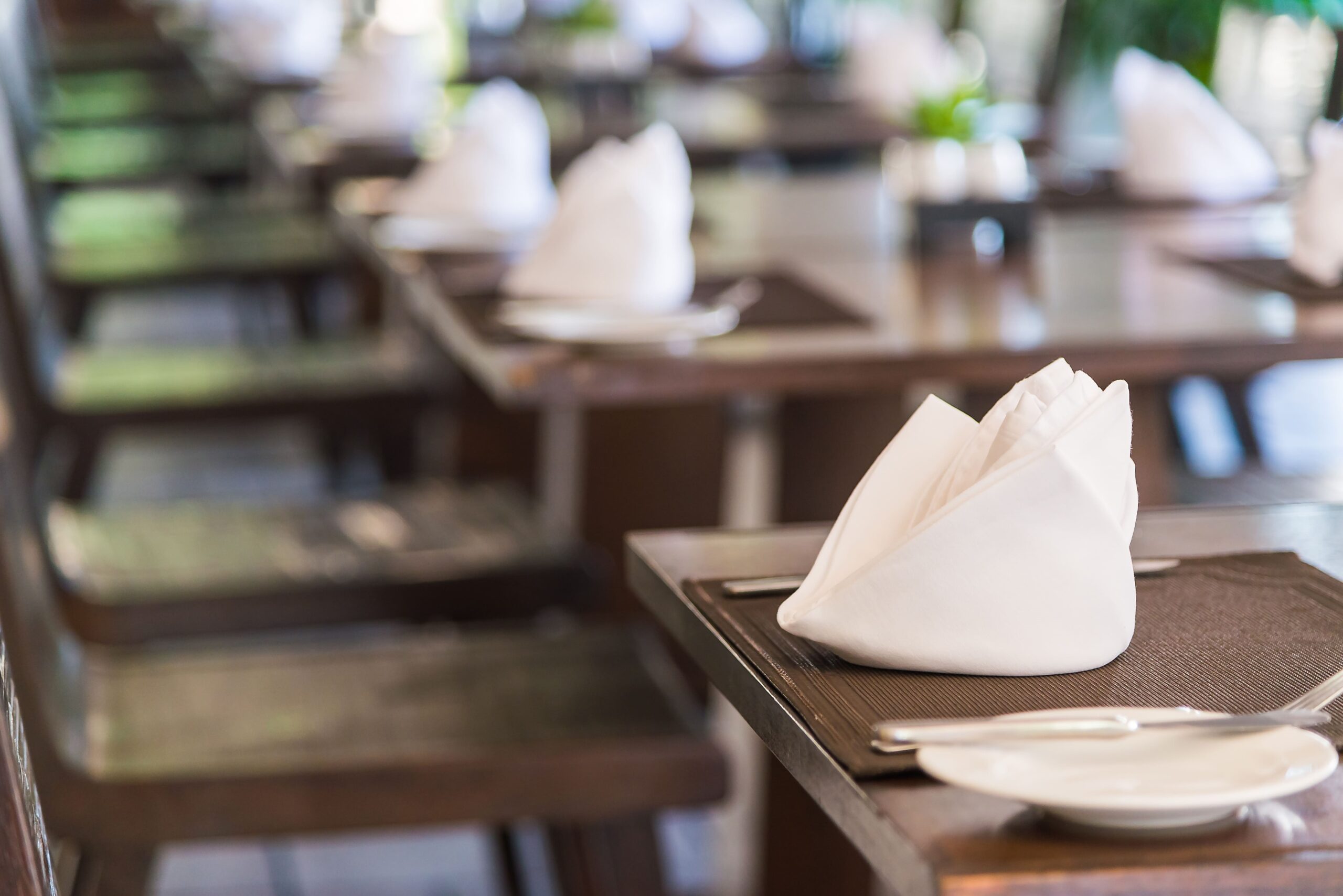 expertos en muebles para restaurantes en madrid - mesas