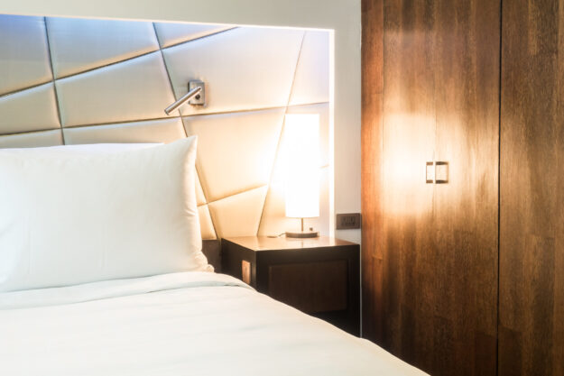 tapiceria para hoteles en madrid - lámpara