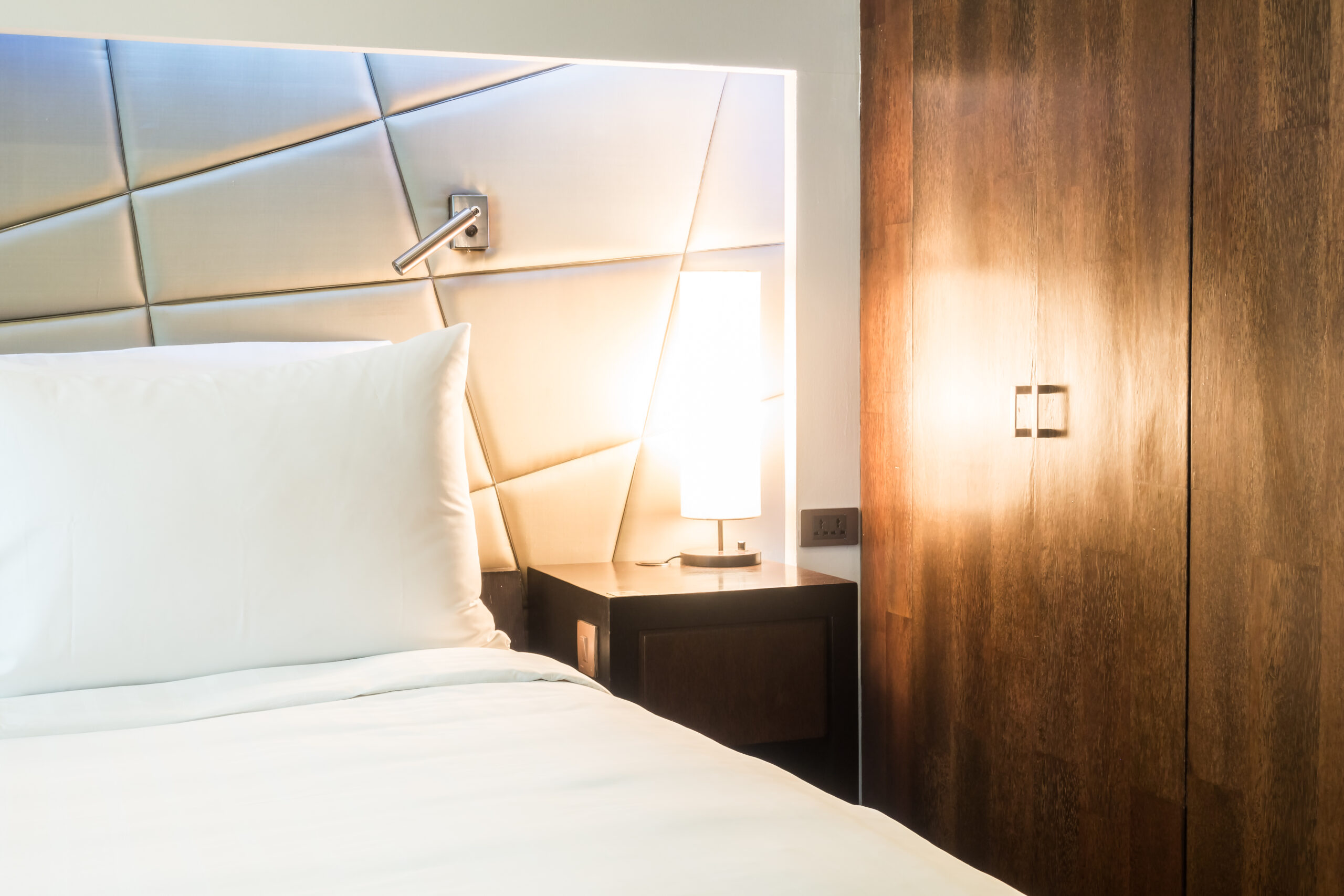 tapiceria para hoteles en madrid – lámpara tapiceria para hoteles en madrid - lámpara