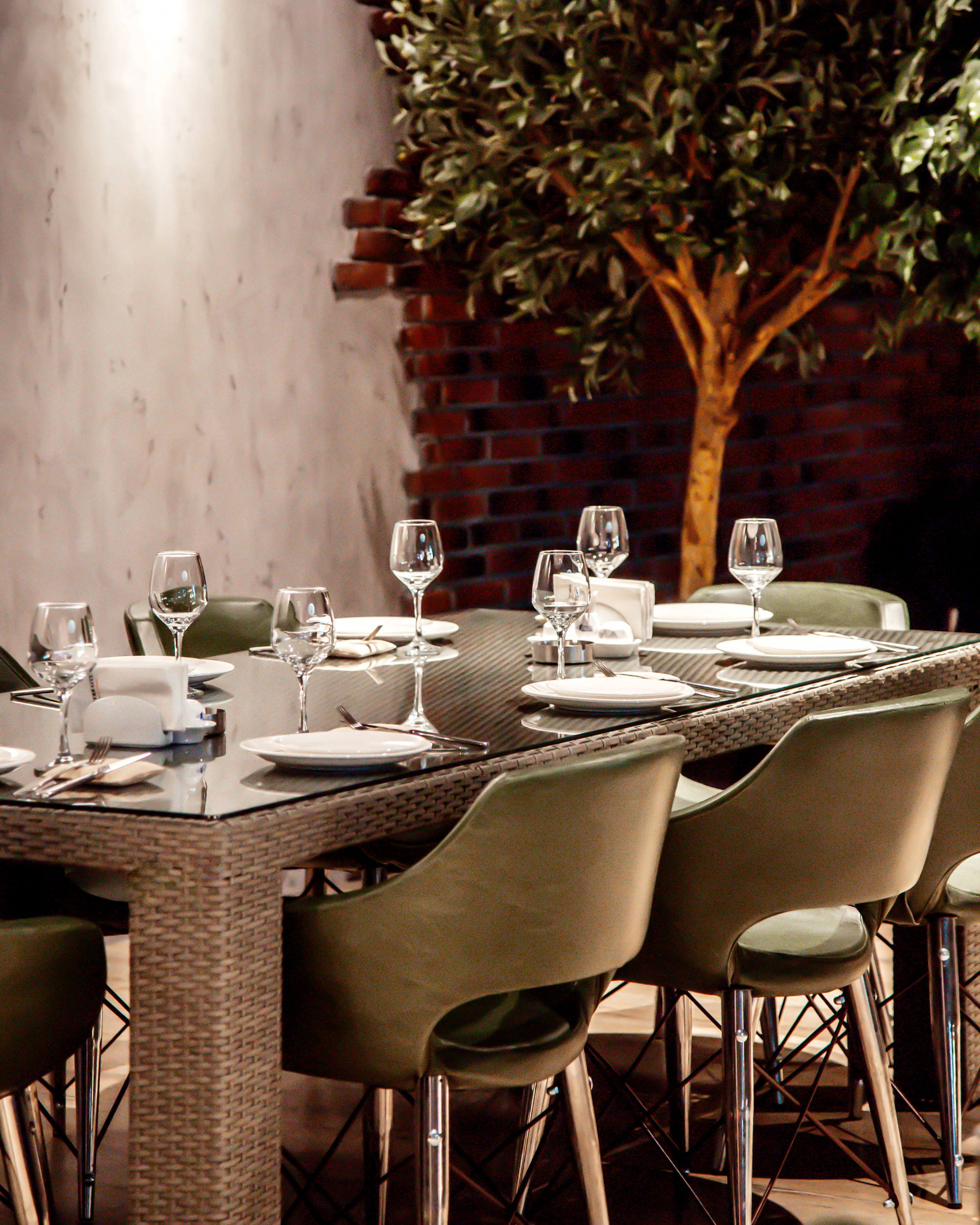 mobiliario para cadenas de restaurantes en bilbao – sillas grises mobiliario para cadenas de restaurantes en bilbao - sillas grises